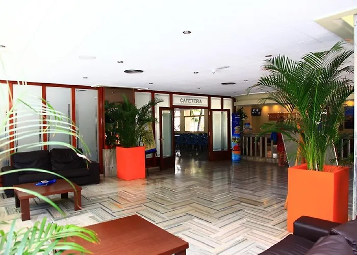 Sunset - Adults Recommended - By Pierre & 3* Salou